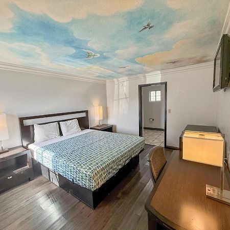 Super 7 Motel - Anaheim Packing District & Disneyland Экстерьер фото