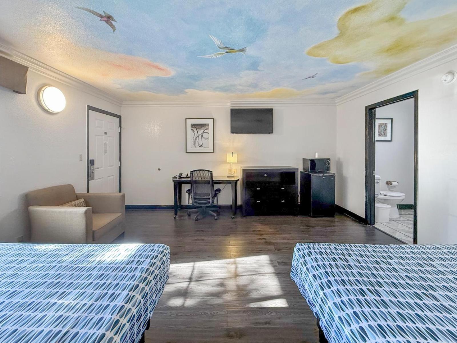 Super 7 Motel - Anaheim Packing District & Disneyland Экстерьер фото