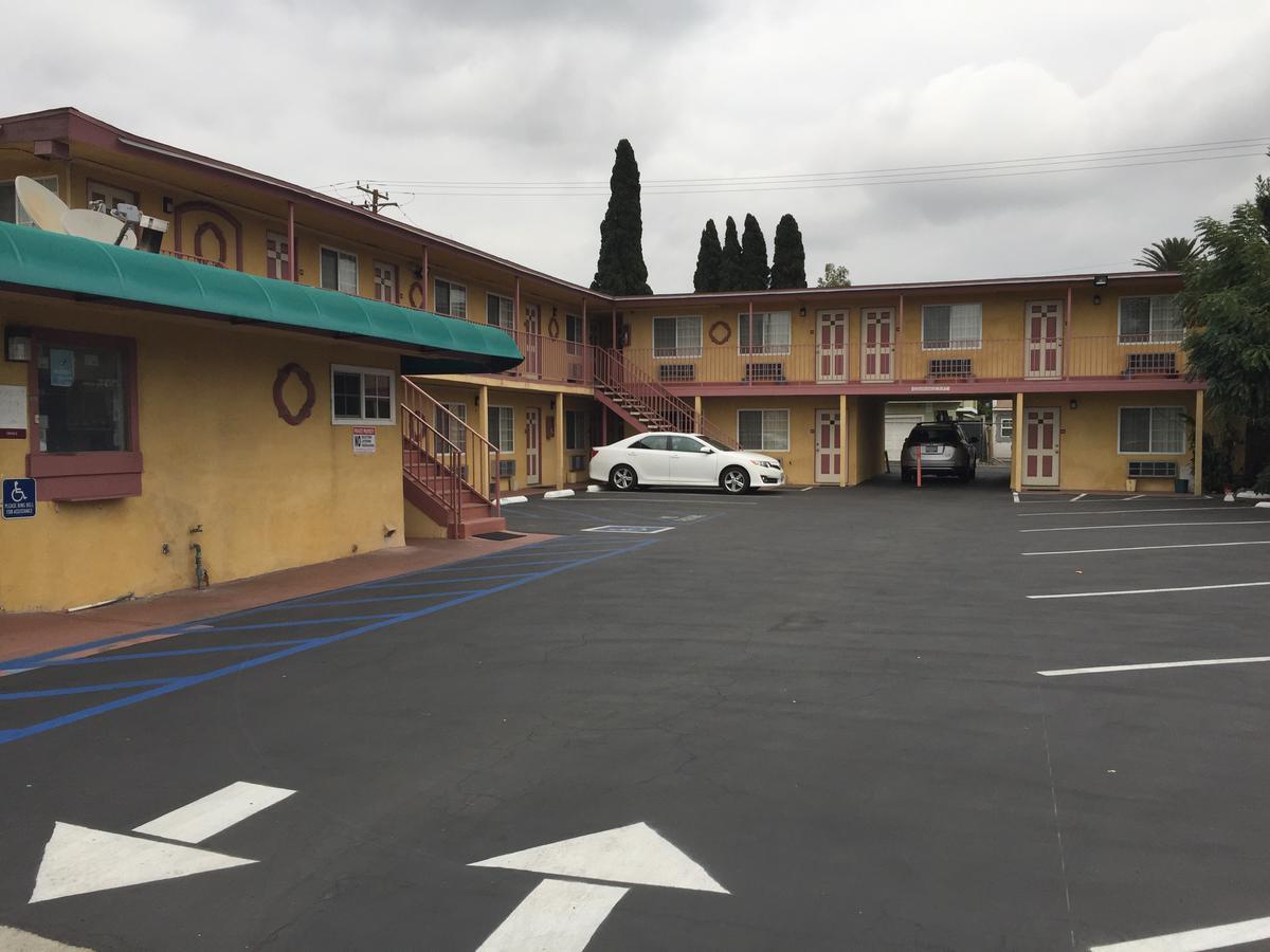 Super 7 Motel - Anaheim Packing District & Disneyland Экстерьер фото